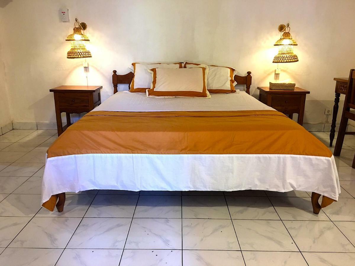 Lovina Palace Kültér fotó