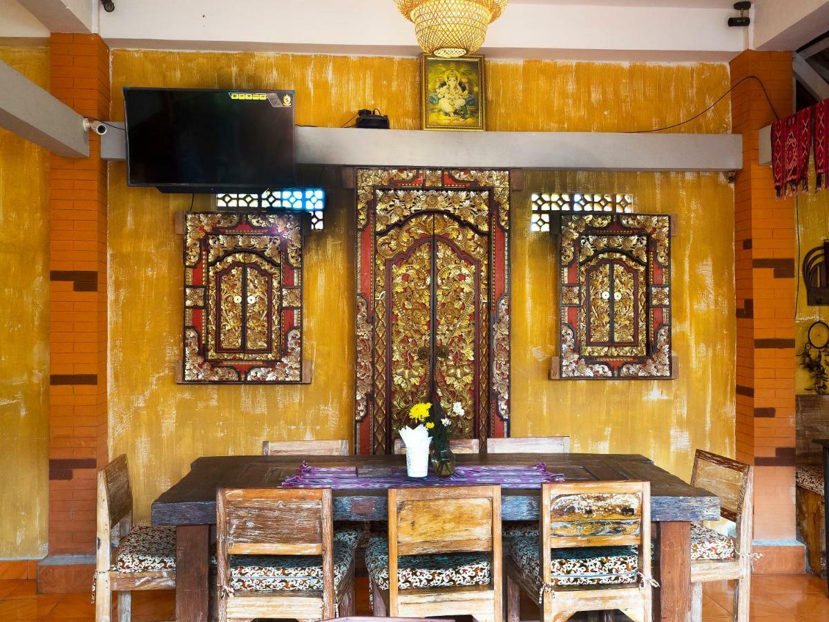 Lovina Palace Kültér fotó
